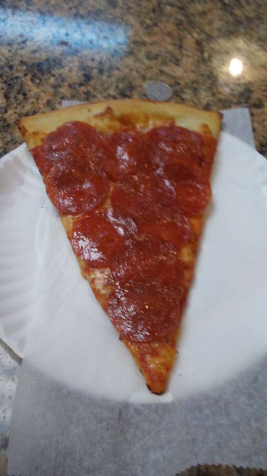Victorio II Pizza | 20 Bay Shore Rd, Bay Shore, NY 11706, USA | Phone: (631) 586-5552