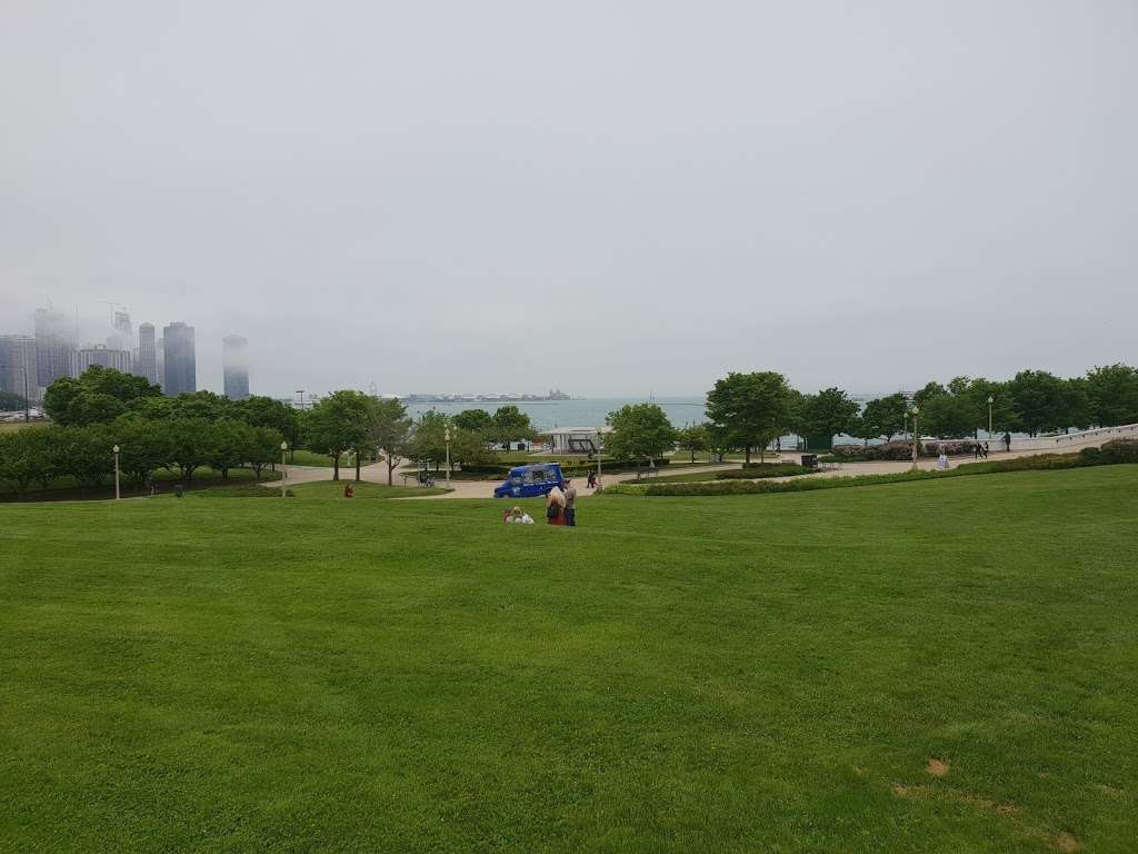The Great Ivy Lawn at The Field Museum | 425 Roosevelt Rd, Chicago, IL 60605, USA | Phone: (773) 908-5407