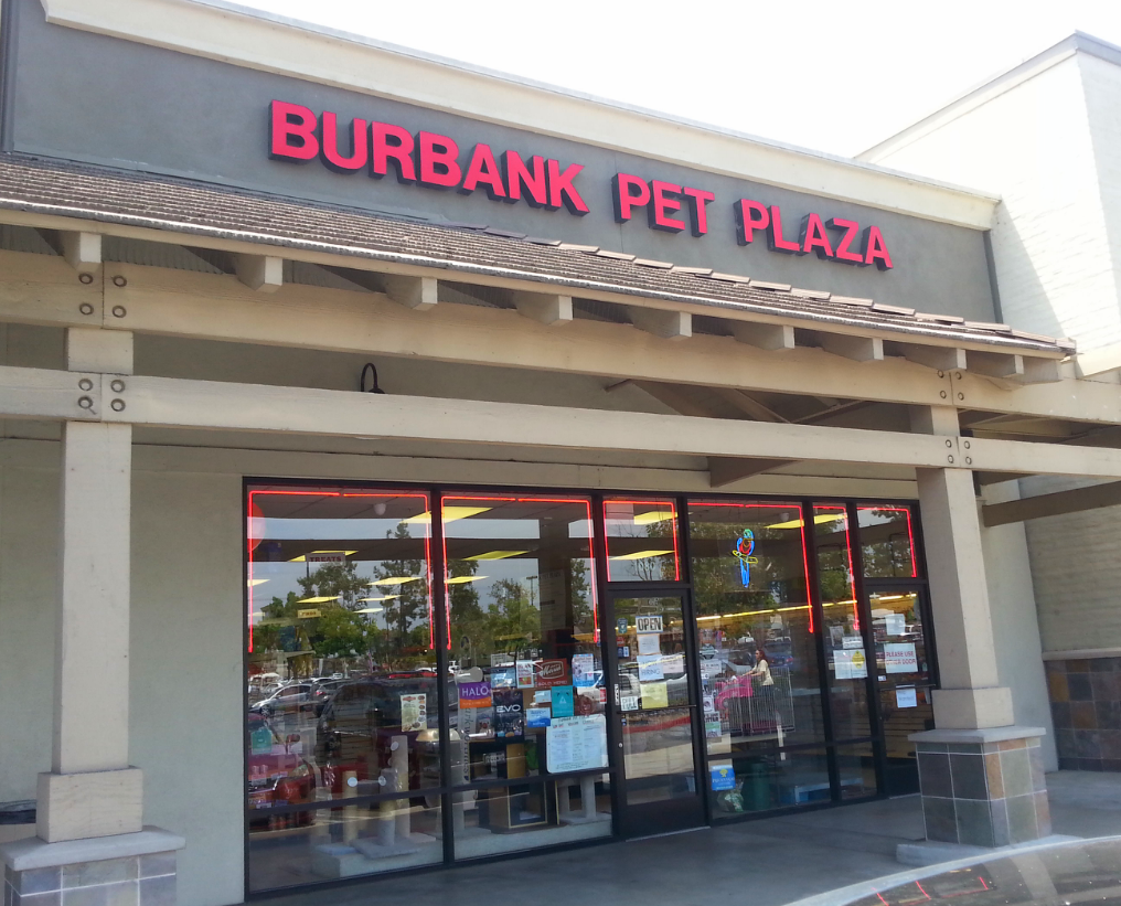 Burbank Pet Plaza | 1080 W Alameda Ave, Burbank, CA 91506, USA | Phone: (818) 557-0144