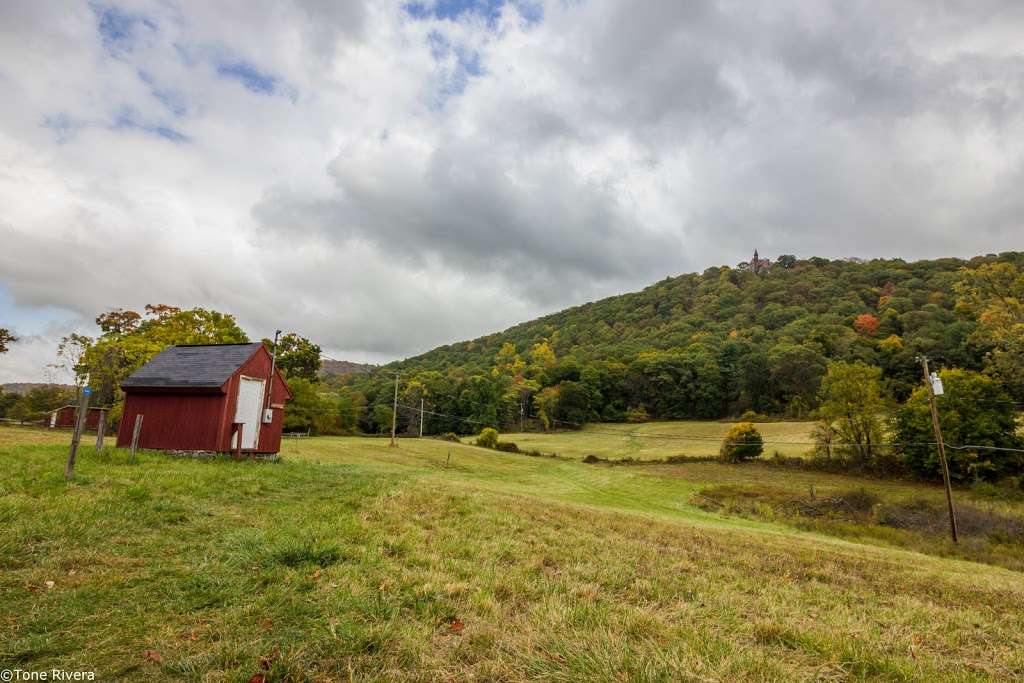 Sugarloaf Hill,Osborn loop trail | 29-31 Wing and Wing, Garrison, NY 10524, USA