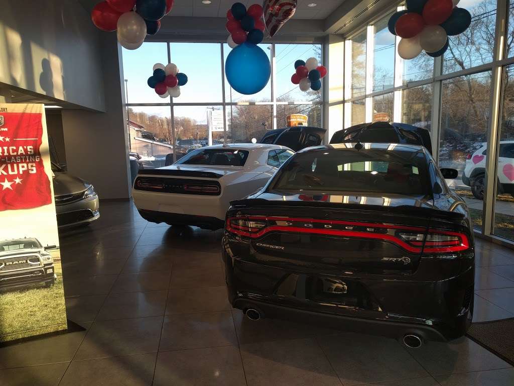 Gray Chrysler Dodge Jeep Ram | 894 N 9th St, Stroudsburg, PA 18360 | Phone: (570) 517-5600