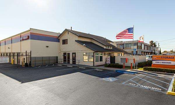 Paramount Self Storage | 8160 E Rosecrans Ave, Paramount, CA 90723, USA | Phone: (562) 280-2171