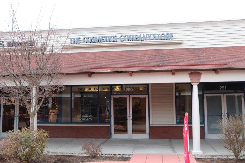The Cosmetics Company Store | 1 Outlet Blvd, Wrentham, MA 02093, USA | Phone: (508) 384-3740