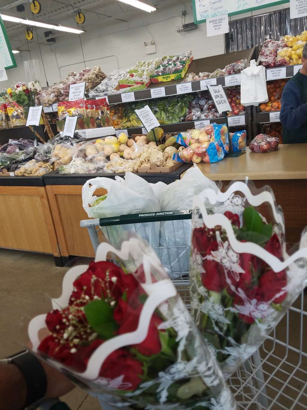 Produce Junction | 14 Willow Rd, Maple Shade Township, NJ 08052 | Phone: (856) 727-0806