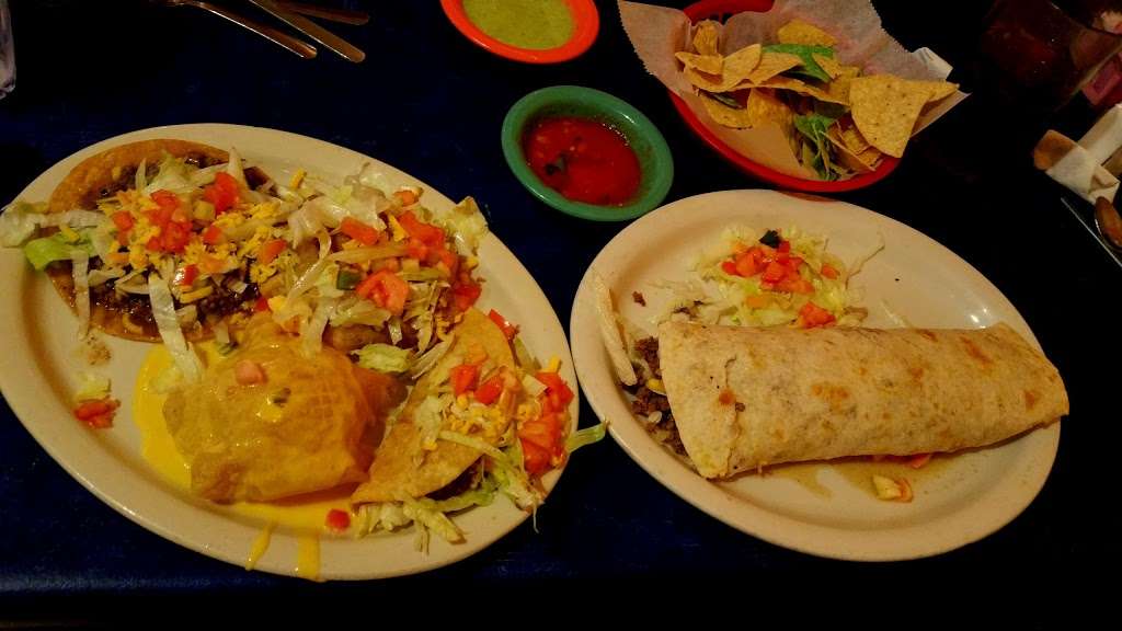 Buena Vista Mexican Restaurant | 1709 Avenue H, Rosenberg, TX 77471, USA | Phone: (281) 341-7013