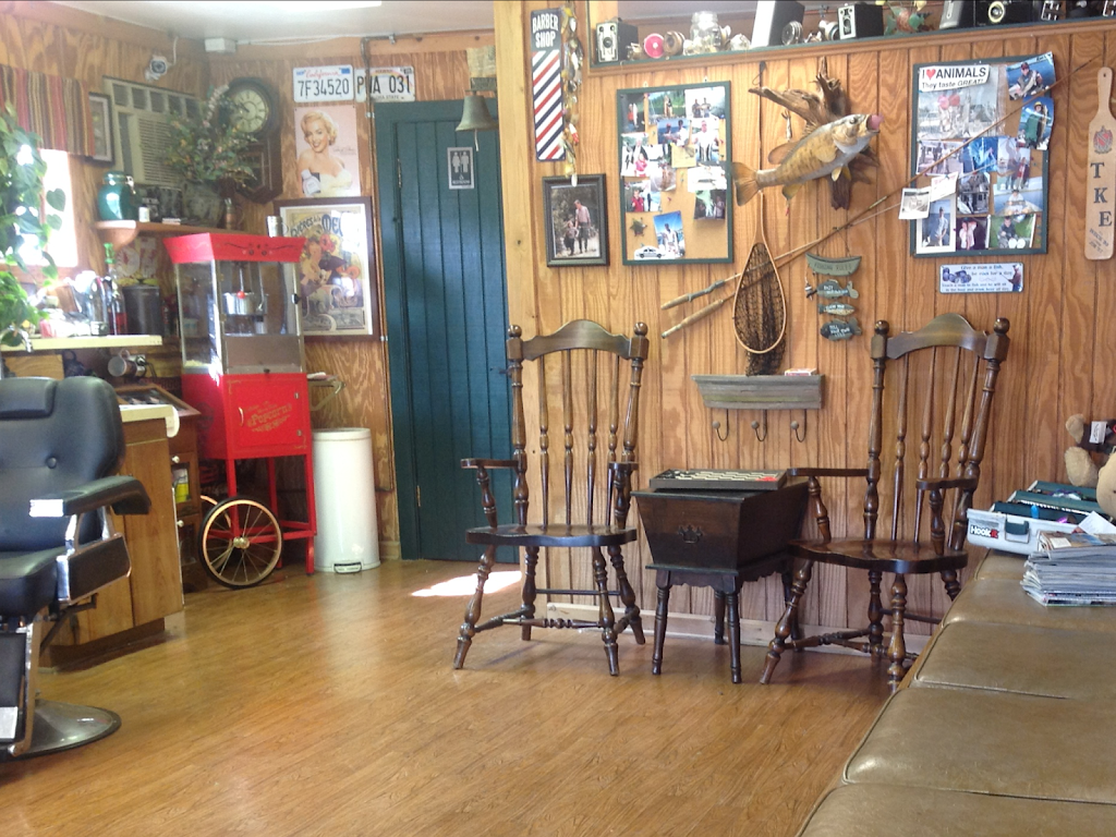 Gurnee Barber Shop | 4262 Old Grand Ave A2, Gurnee, IL 60031, USA | Phone: (847) 354-3621