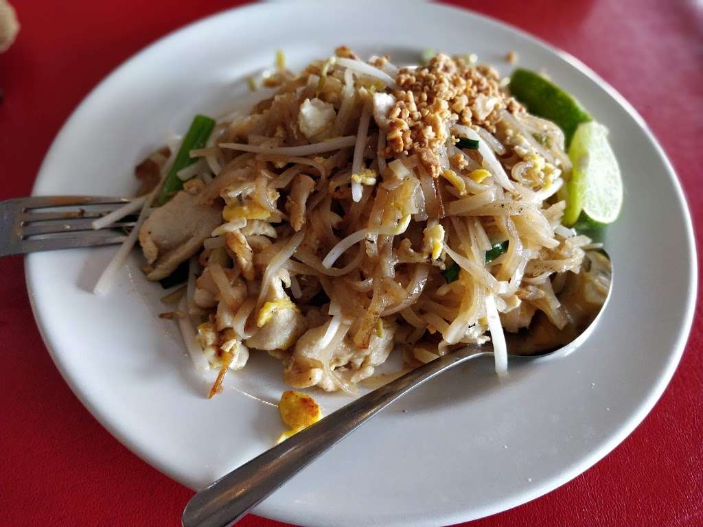 Vieng Thai | 6929 Long Point Rd, Houston, TX 77055, USA | Phone: (713) 688-9910