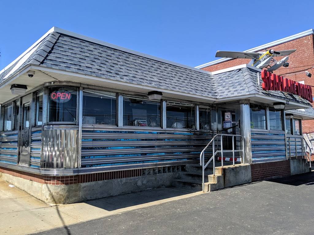 Seaplane Diner | 307 Allens Ave, Providence, RI 02905, USA | Phone: (401) 941-9547