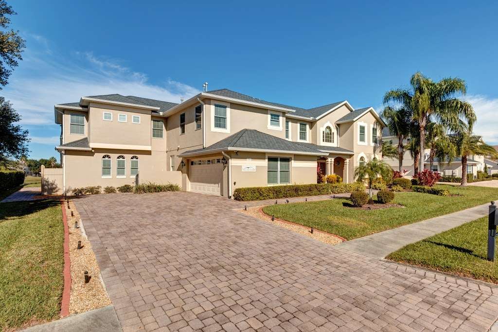 Star Lake Manor | 7944 Sea Pearl Cir, Kissimmee, FL 34747, USA | Phone: (407) 393-5995