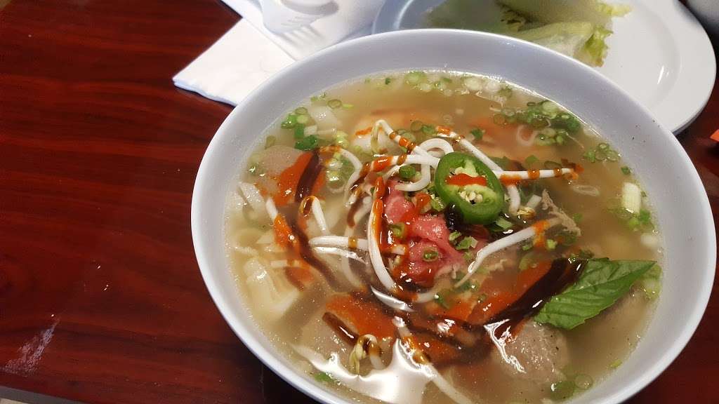 Hoi An Pho & Grill | 430 Main Ave, Norwalk, CT 06851 | Phone: (203) 939-9889