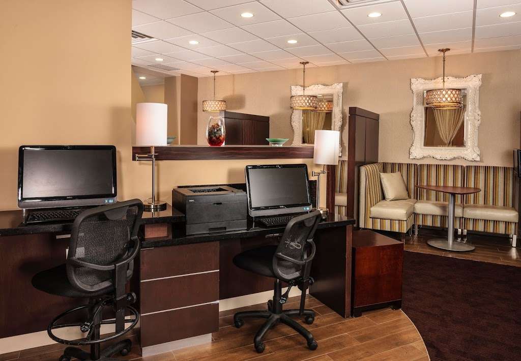 Residence Inn by Marriott White Plains Westchester County | 5 Barker Ave, White Plains, NY 10601 | Phone: (914) 761-7700