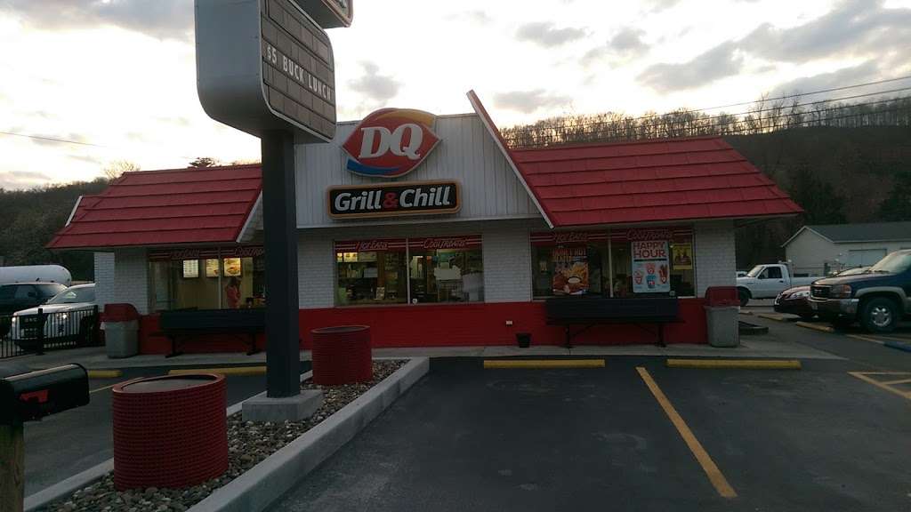 Dairy Queen | 1822 Valley Rd, Berkeley Springs, WV 25411, USA | Phone: (304) 258-9324