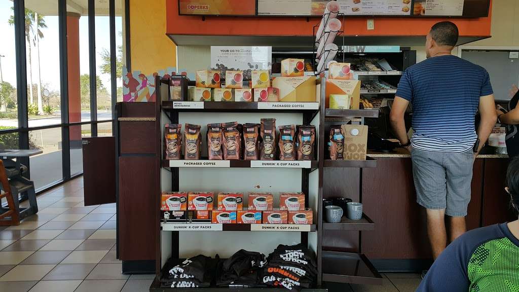 Dunkin Donuts | 5889 W Irlo Bronson Memorial Hwy, Kissimmee, FL 34746, USA | Phone: (407) 507-1509