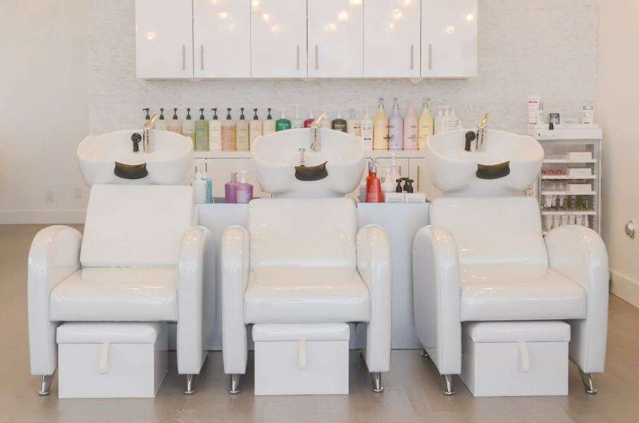 Lux Beauty Bar | 16085 San Dieguito Rd E-1, Rancho Santa Fe, CA 92067, USA | Phone: (858) 756-2220