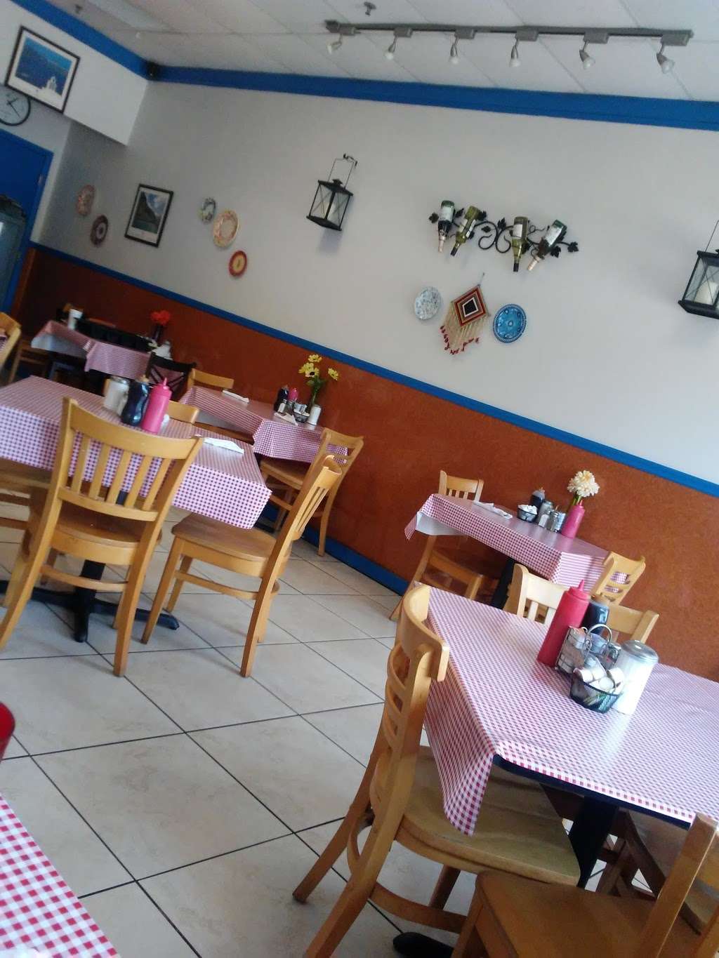 Athenaz Restaurant | 2960 W State Rd 426, Oviedo, FL 32765 | Phone: (407) 542-8788