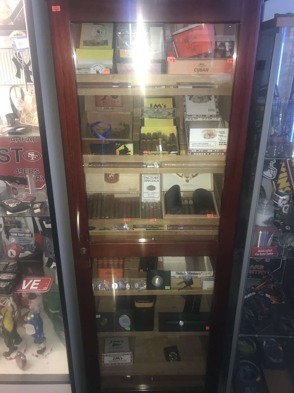 BEST SMOKE SHOP | 9814 Garvey Ave, El Monte, CA 91733 | Phone: (626) 454-2305