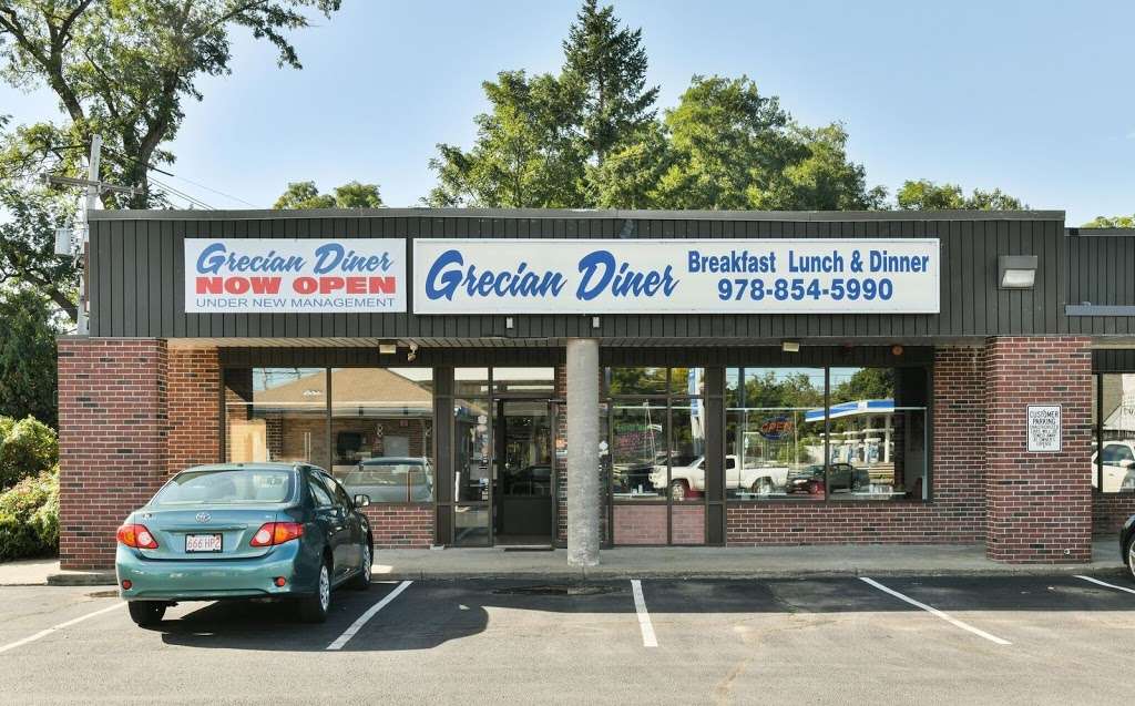 Grecian Diner | 136 Newbury St, Peabody, MA 01960, USA | Phone: (978) 854-5990