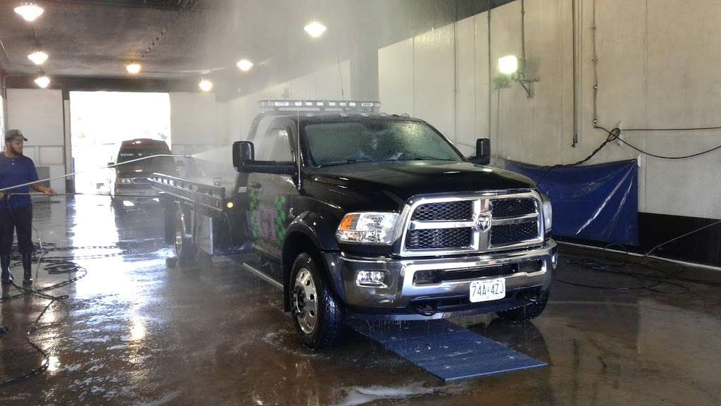 Blue Beacon Truck Wash of Kansas City, MO | 1201 N Corrington Ave, I-435 Exit 57 (Front St), Kansas City, MO 64120, USA | Phone: (816) 231-6858