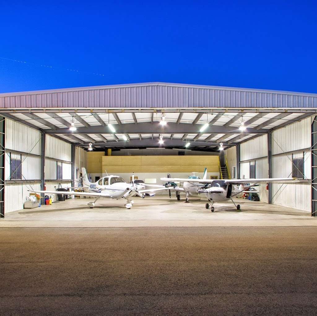 Summit Aviation KLGB | 3280 Airflite Way, Long Beach, CA 90807 | Phone: (562) 424-2442