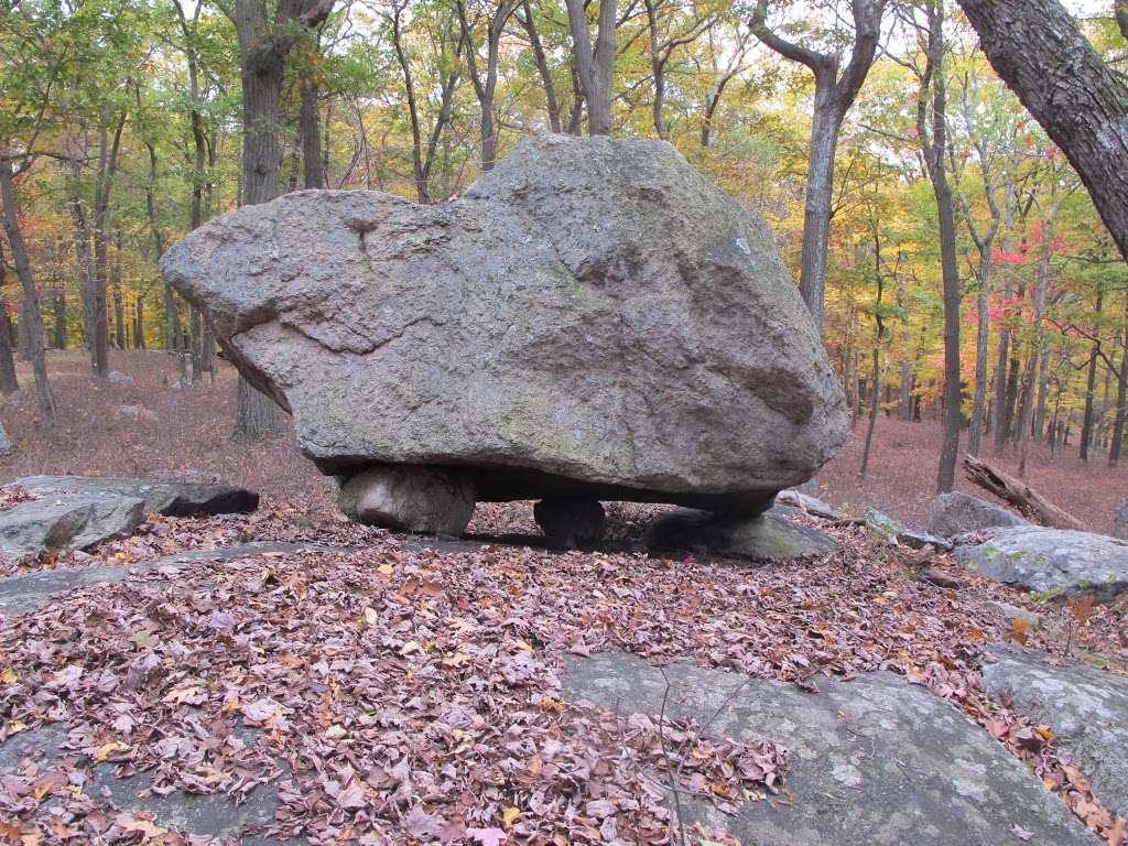 Appalachian Trail Parking/ Tiorati Circle | Arden Valley Rd, Southfields, NY 10975, USA | Phone: (845) 351-2568