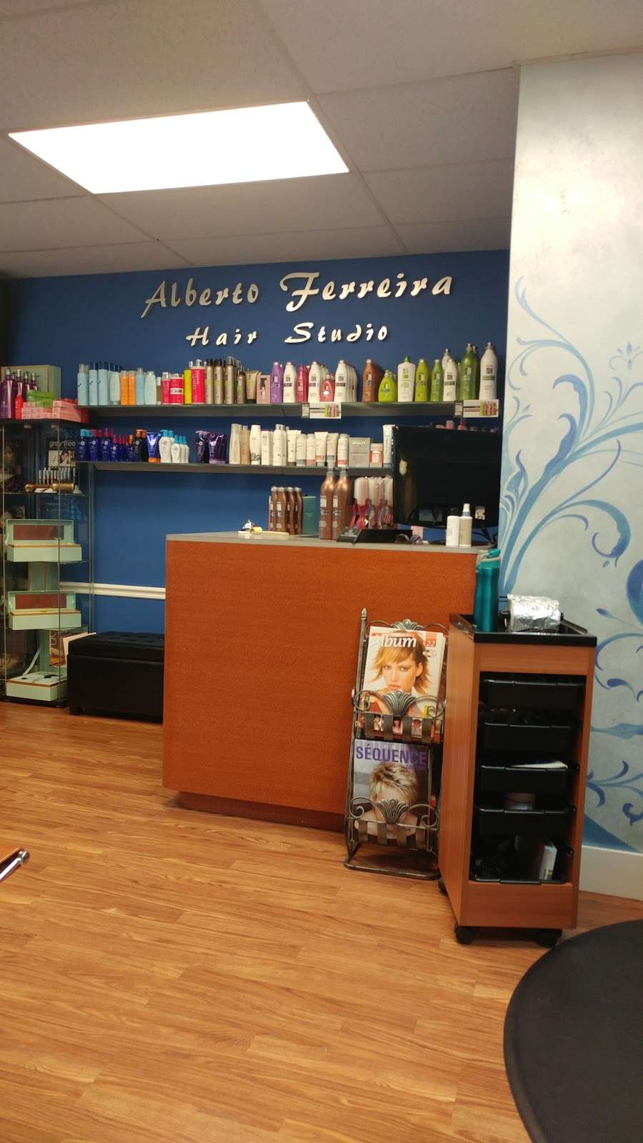 Alberto Ferreira Hair Studio | 1865 N Corporate Lakes Blvd #3, Weston, FL 33326, USA | Phone: (954) 385-3737