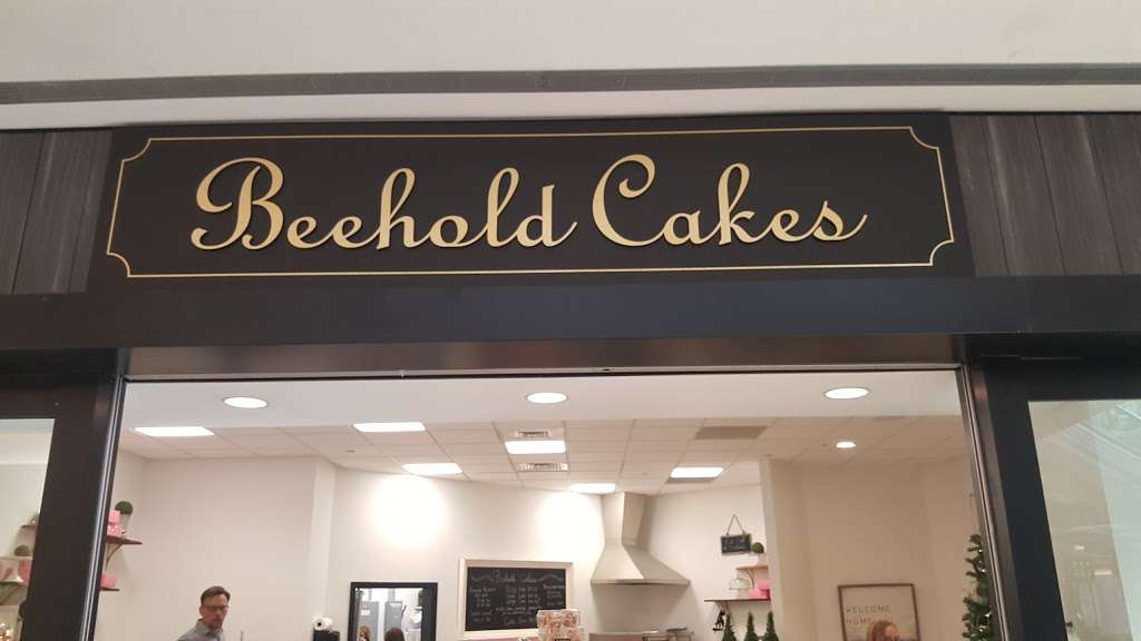 Beehold Cakes | Denver, CO 80262