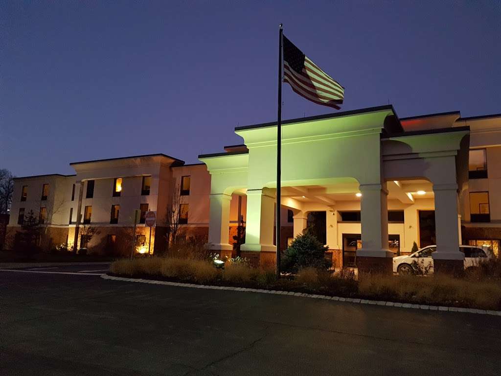 Hampton Inn Harriman Woodbury | 60 Centre Dr, Central Valley, NY 10917 | Phone: (845) 782-9600