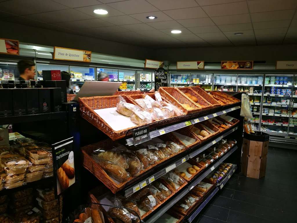 Budgens | 199 - 205 Haverstock Hill, Belsize Park, London NW3 4QG, UK | Phone: 020 7794 0163