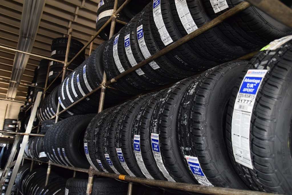 ETD Discount Tire Centers | 351 Broadway, Hillsdale, NJ 07642, USA | Phone: (201) 666-0162