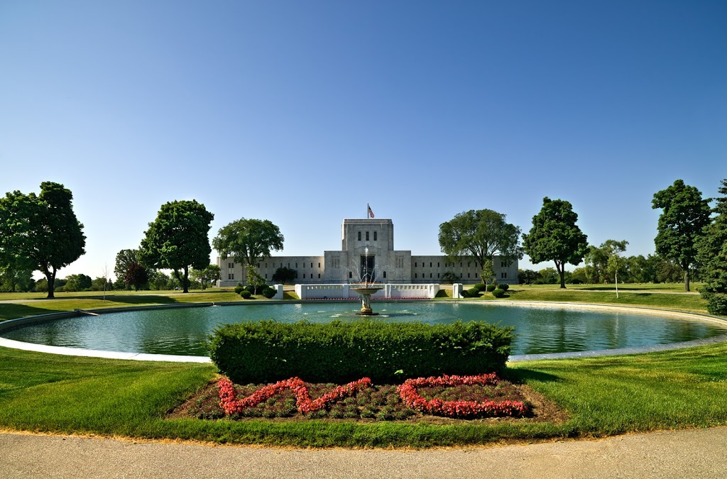 White Chapel Memorial Park Cemetery | 621 W Long Lake Rd, Troy, MI 48098, USA | Phone: (248) 362-7670