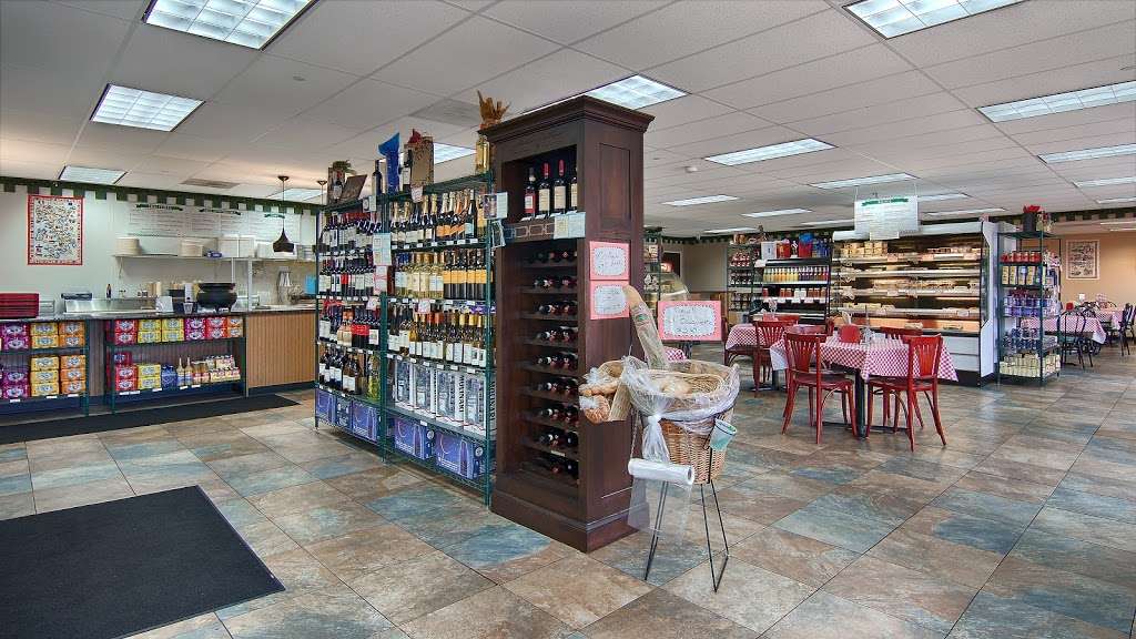 R&V Italian Market and Deli | 13801 W Laurel Dr, Lake Forest, IL 60045, USA | Phone: (847) 816-6468