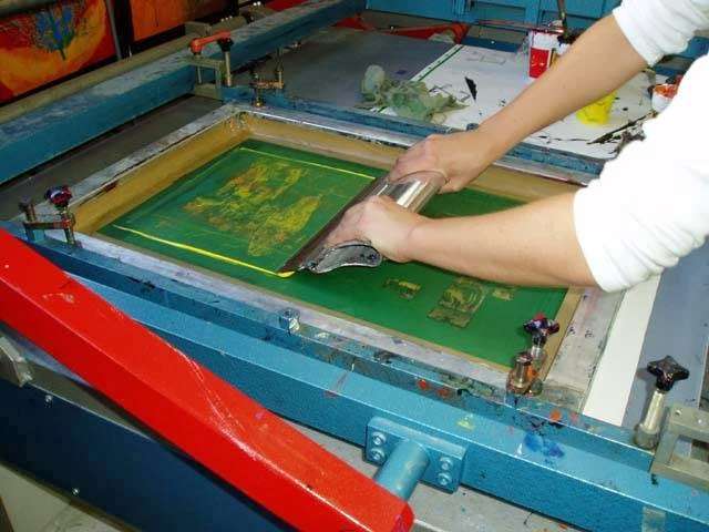 Quality Screen Print | 4N036 IL-59, West Chicago, IL 60185, USA | Phone: (630) 876-3020