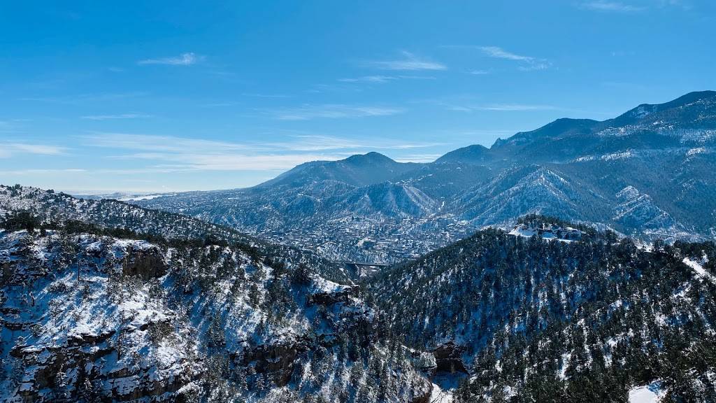 Cave of the Winds Mountain Park | 100 Cave of the Winds Rd, Manitou Springs, CO 80829, USA | Phone: (719) 685-5444