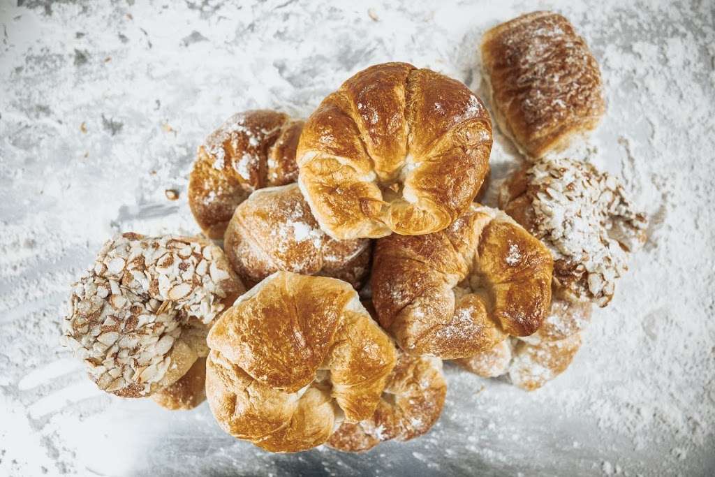 Croissants Wholesale | 9721 Mills Rd, Houston, TX 77070, United States | Phone: (281) 890-8582