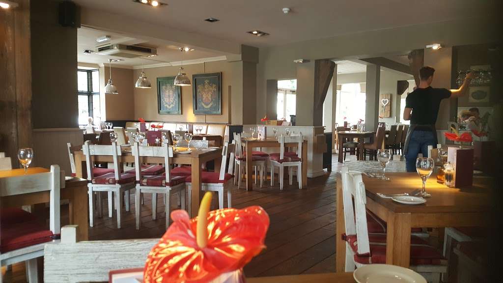 The Dukes Head | Turners Hill Rd, Crawley Down, Crawley RH10 4HH, UK | Phone: 01342 712431