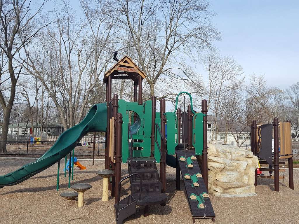 Hannah Williams Playground | Wayland, MA 01778, USA