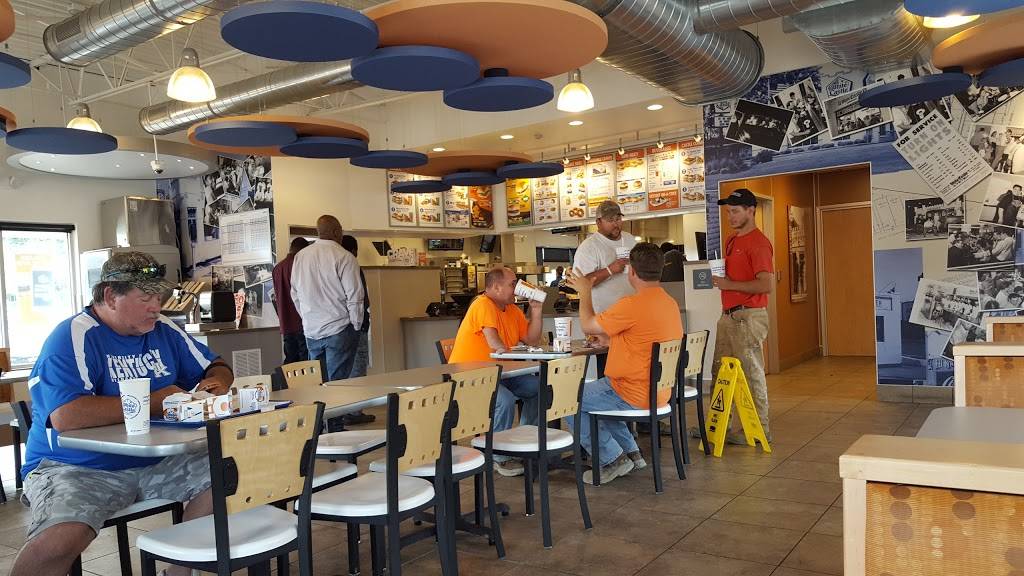 White Castle | 3701 7th Street Rd, Louisville, KY 40216, USA | Phone: (502) 363-2605