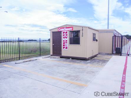 CubeSmart Self Storage | 14130 Old Farm to Market Rd 471 W, San Antonio, TX 78253, USA | Phone: (210) 688-7774