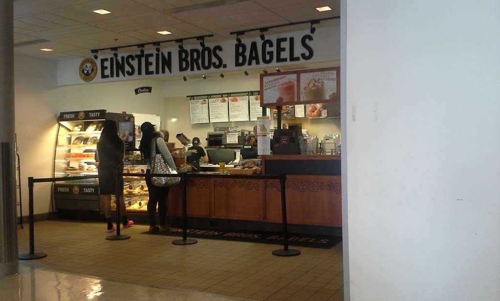 Einstein Bros. Bagels | 4525 Downs Dr, St Joseph, MO 64507, USA | Phone: (816) 271-4426