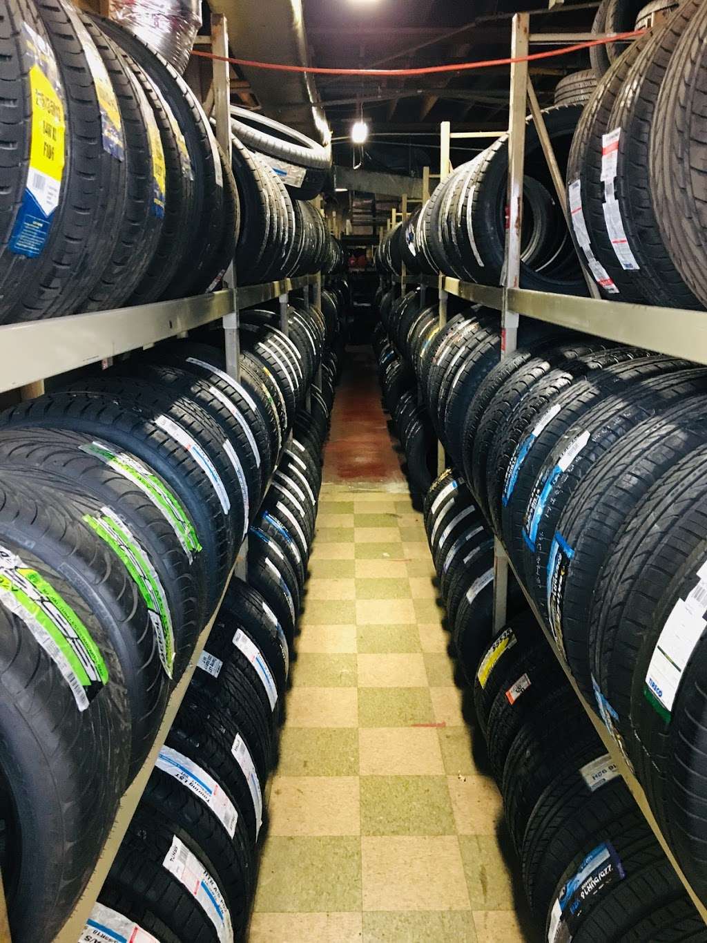 Andys Tire Shop | 4151 W Belmont Ave, Chicago, IL 60641, USA | Phone: (773) 283-3213