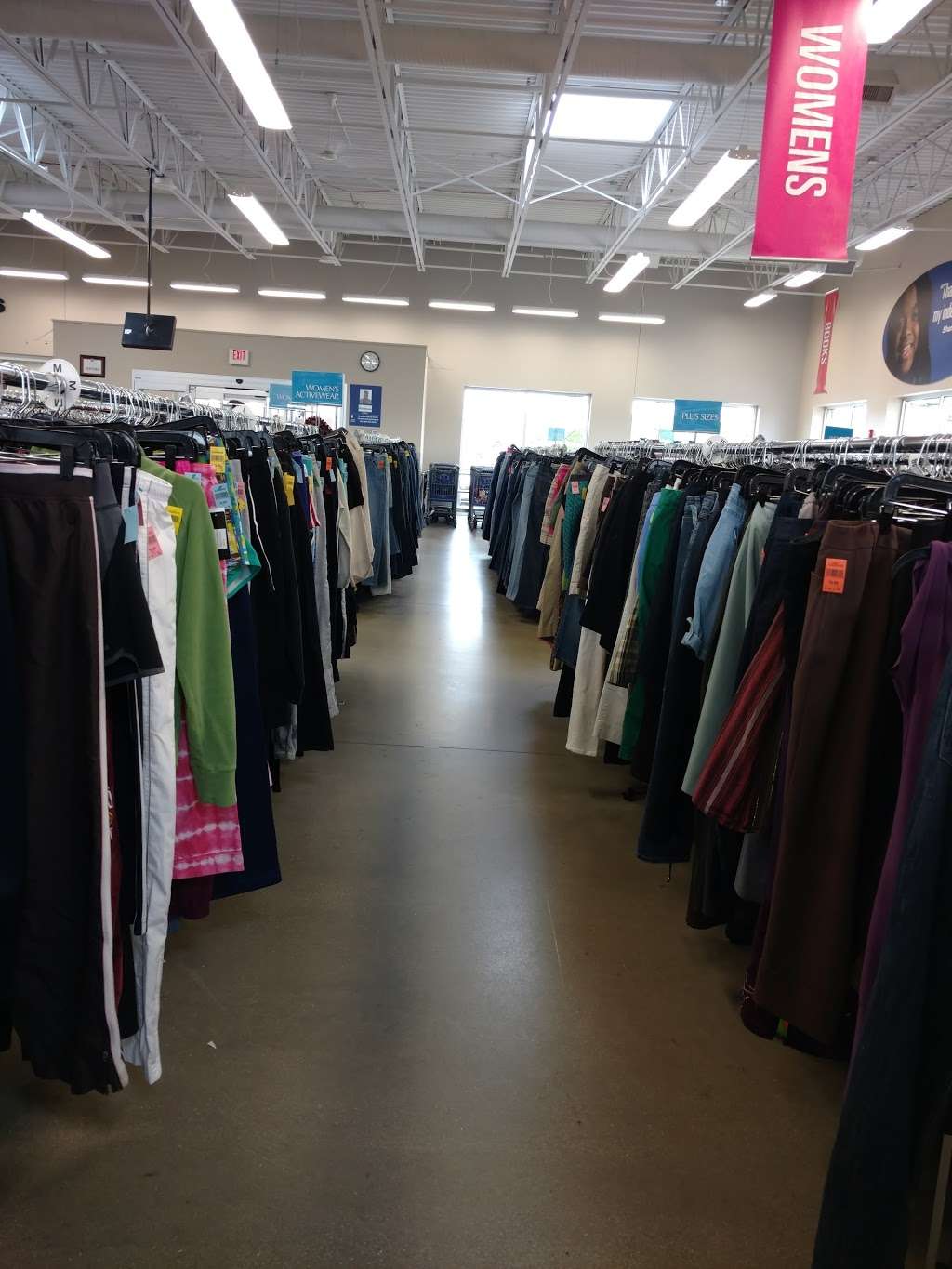 Goodwill Store & Donation Center | 1901 Hill Ave, Montgomery, IL 60538 | Phone: (630) 499-8950