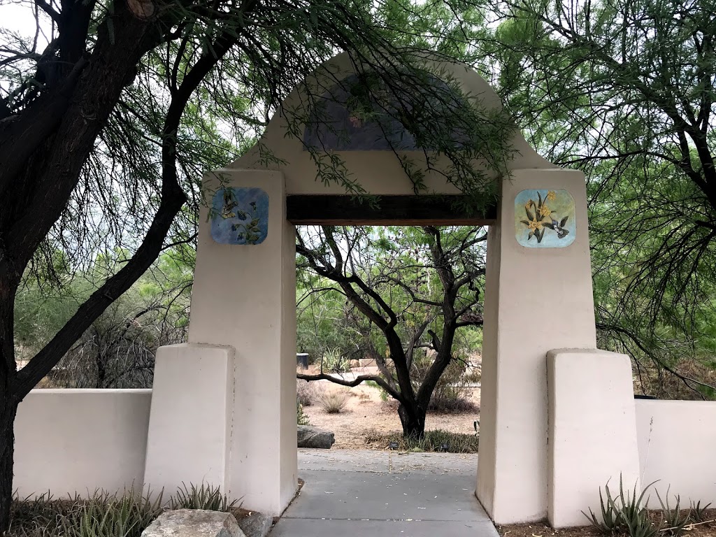 Desert Breeze Hummingbird Habitat | 4700-4724 W Desert St, Chandler, AZ 85226, USA | Phone: (480) 893-6652