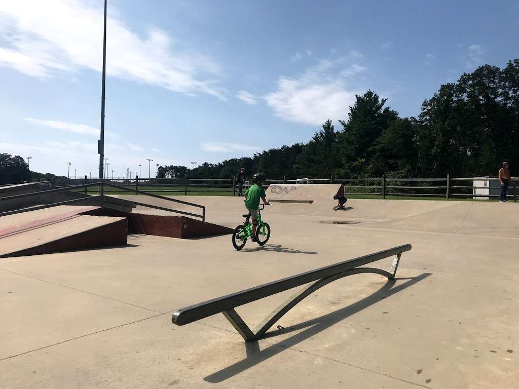 Lake Fairfax Skate Park | 1400 Lake Fairfax Drive, Reston, VA 20190 | Phone: (703) 471-5414