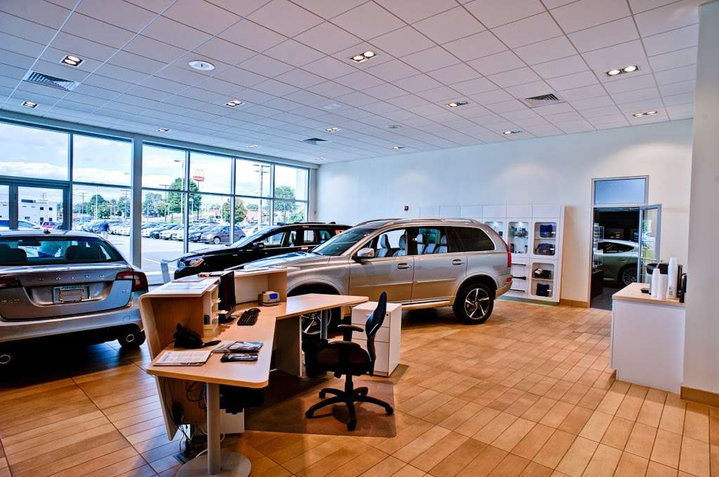 Paramount Volvo Cars of Hickory | 1207 S Center St suite b, Hickory, NC 28602, USA | Phone: (828) 475-6689