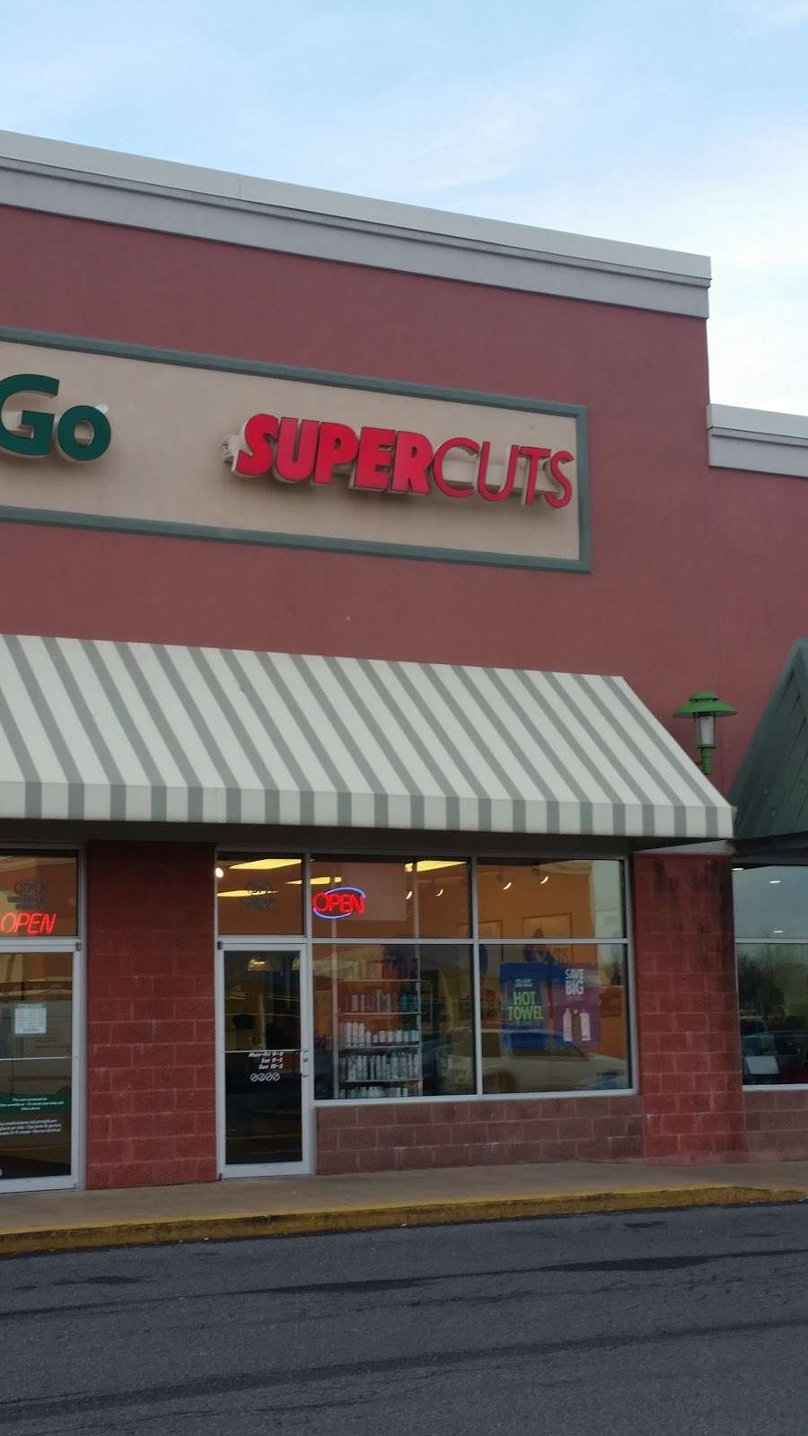 Supercuts | 374 Walmart Dr #4, Camden, DE 19934, USA | Phone: (302) 698-1988