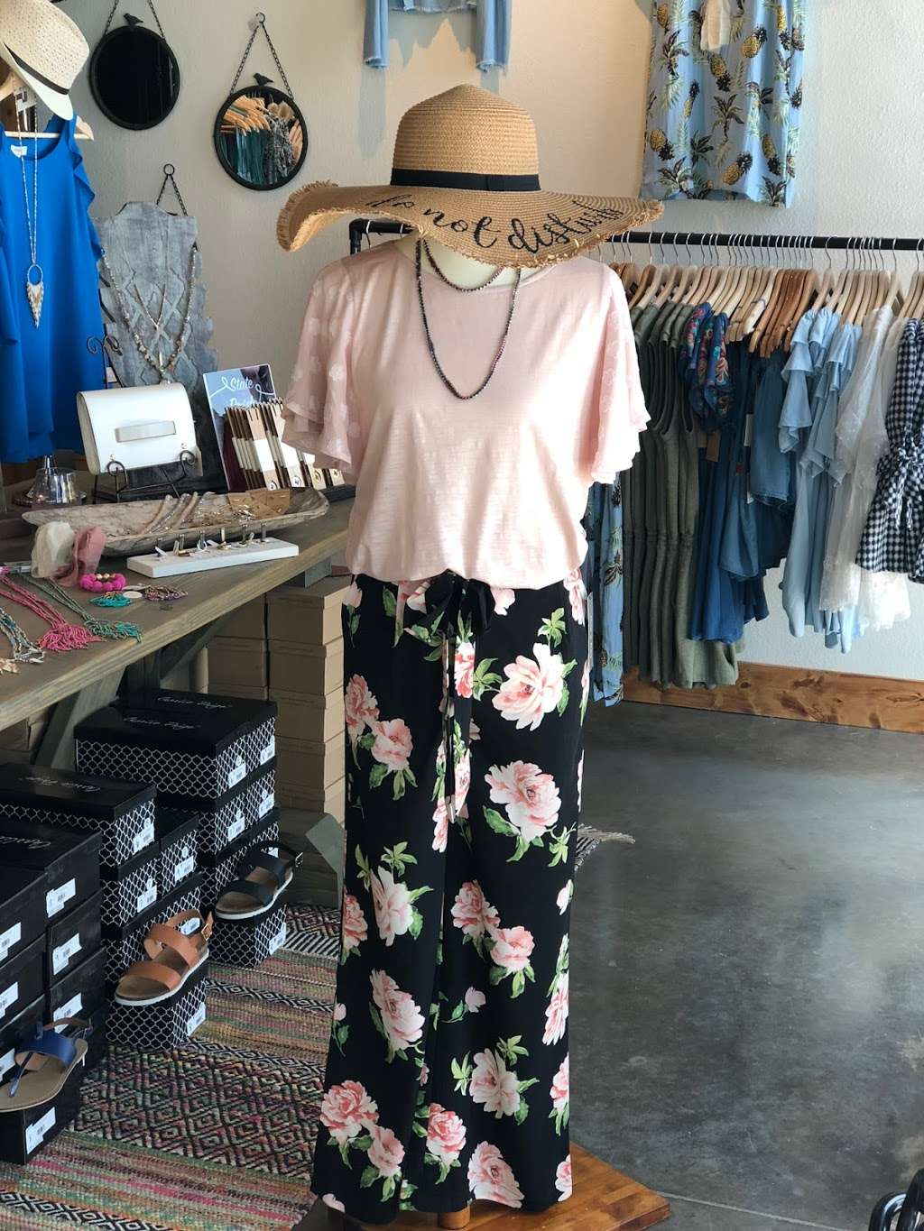 Brave Boutique | 3729 E League City Pkwy #130, League City, TX 77573, USA | Phone: (281) 532-6323