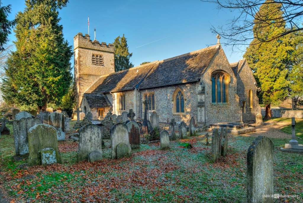 St Giles Church, Ashtead | St Giles Dr, Ashtead KT21 1EN, UK | Phone: 01372 813332