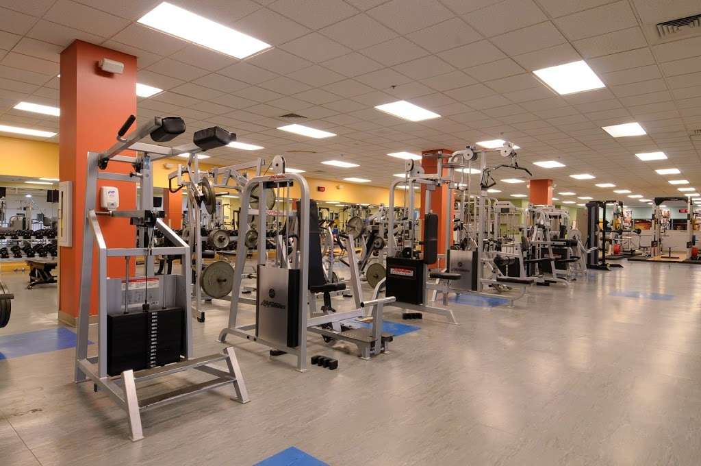 Healthplex Sports Club | 194 W Sproul Rd, Springfield, PA 19064, USA | Phone: (610) 328-8888