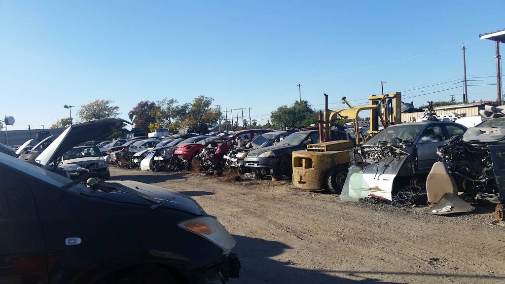 Bauers Auto Wrecking | 103 N Thorne Ave, Fresno, CA 93706, USA | Phone: (559) 233-9046