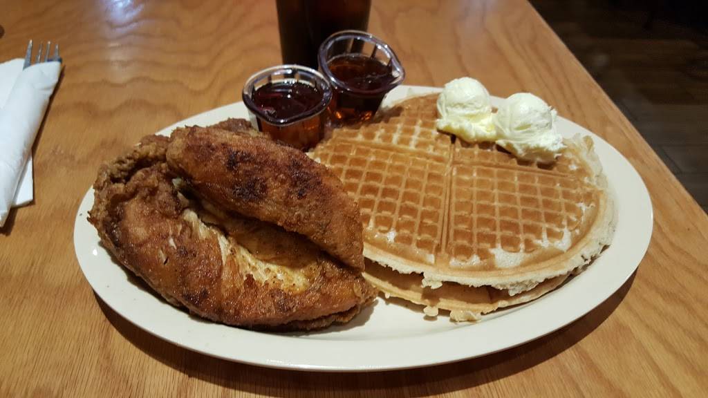 Roscoes House of Chicken and Waffles | 2110 S Harbor Blvd, Anaheim, CA 92802, USA | Phone: (714) 823-4130